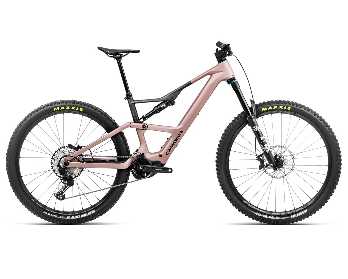 VTT électrique tout suspendu Unisexe RISE LT M20 630W Rose/Carbone